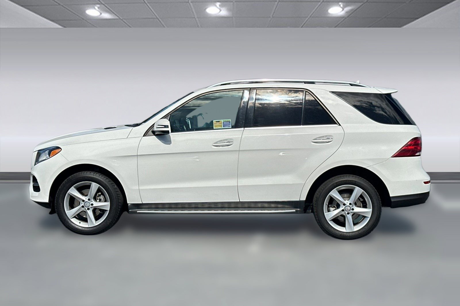 Used 2016 Mercedes-Benz GLE 350 4MATIC image 2