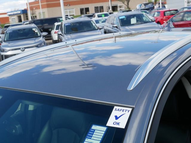 Used 2019 Buick Envision Premium AWD/4WD image 11
