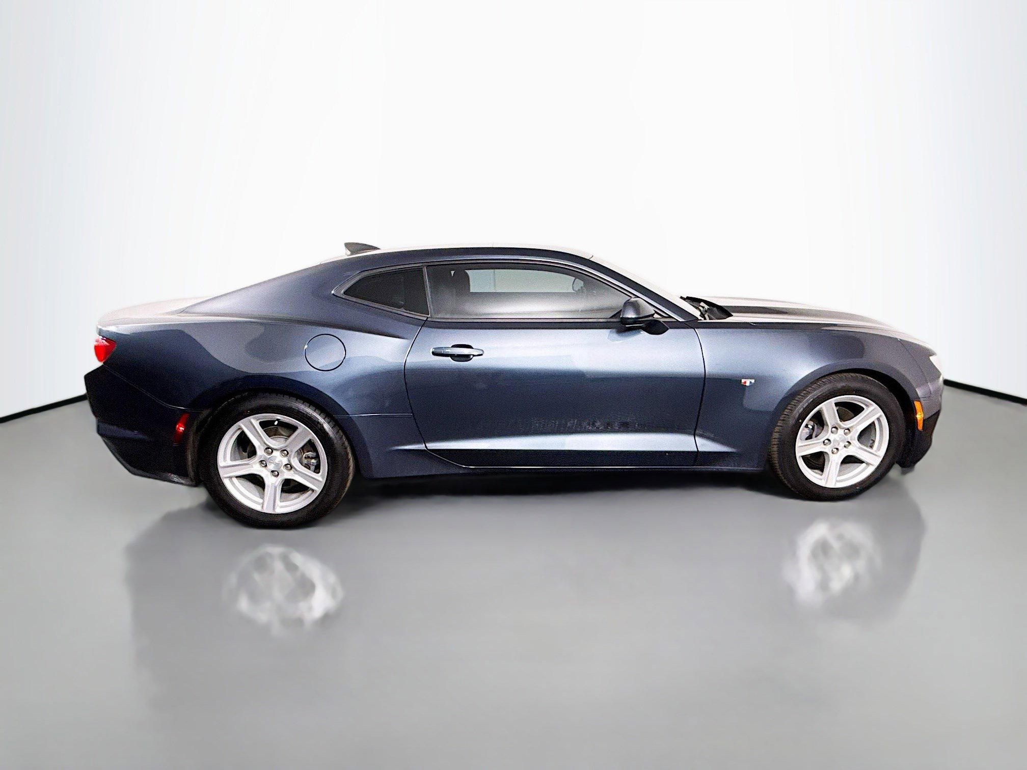 Used 2019 Chevrolet Camaro LT image 11
