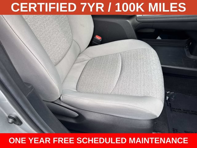 Used 2025 Toyota Sienna LE FWD image 10