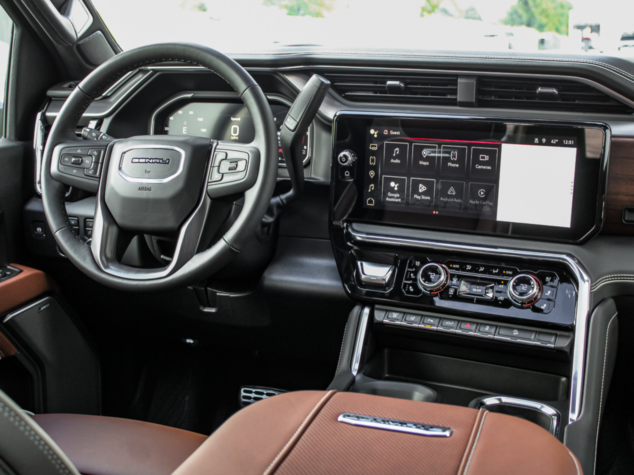 New 2026 GMC Sierra 2500 Denali Ultimate w/ LPO, Black Badging Package AWD/4WD image 34