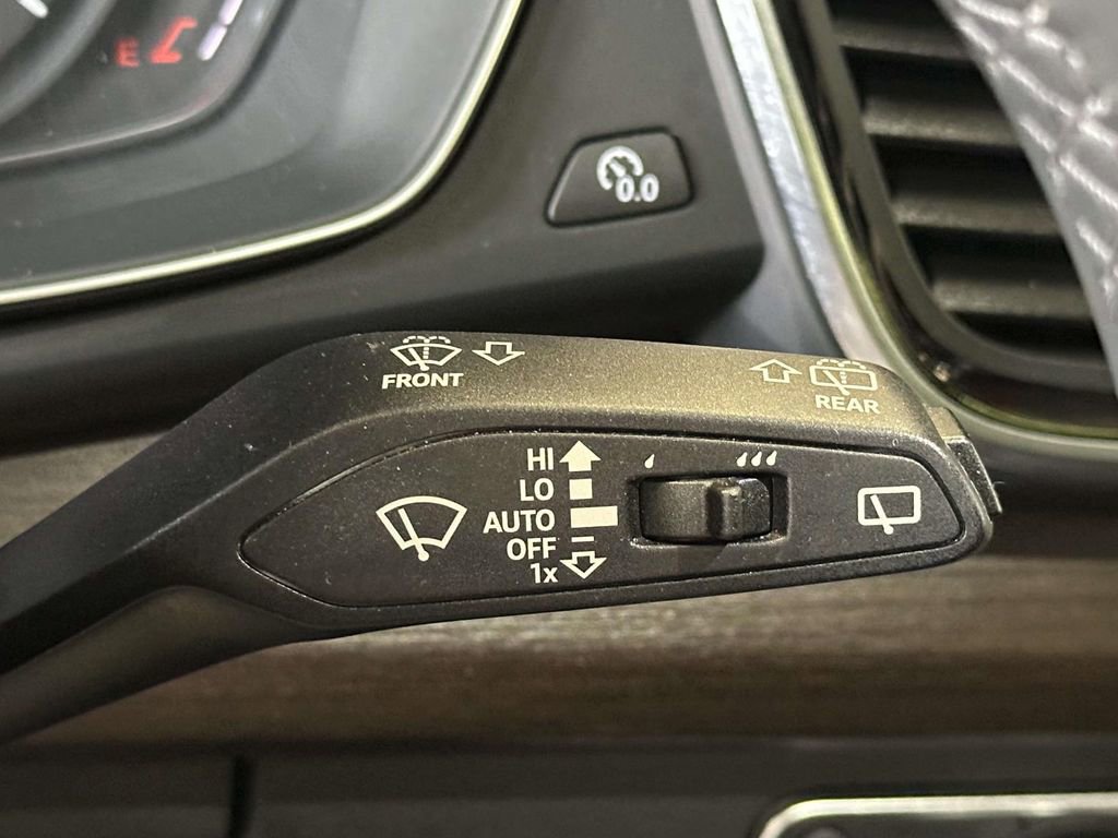 Used 2023 Audi Q5 2.0T Premium AWD/4WD image 29