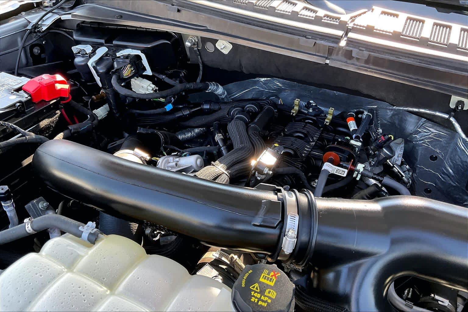 Used 2024 Ford Expedition XLT RWD image 29