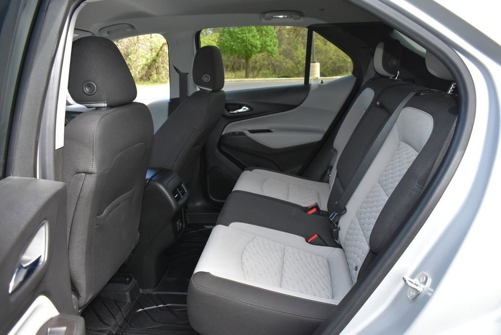 Used 2020 Chevrolet Equinox LS w/ LS Convenience Package FWD image 23