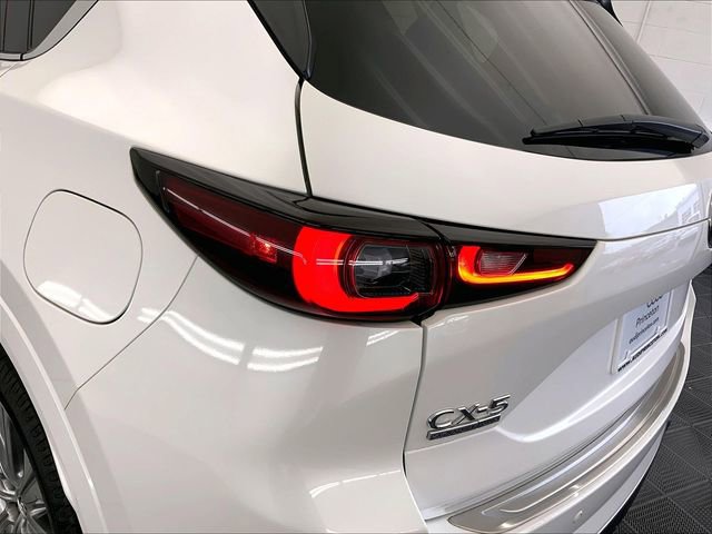 Used 2022 MAZDA CX-5 Signature AWD/4WD image 29