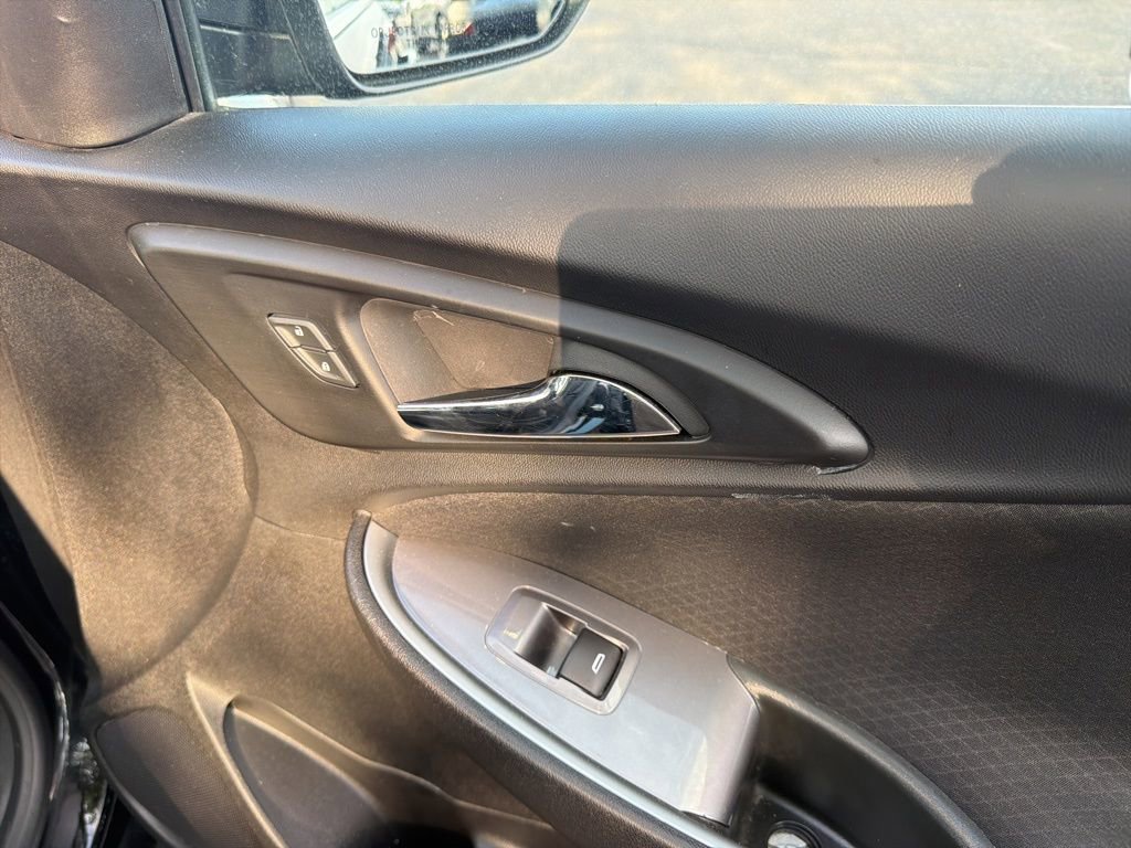 Used 2024 Chevrolet Malibu LS FWD image 31