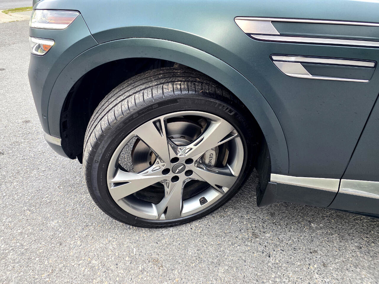 Used 2022 Genesis GV80 3.5T w/ Prestige Matte Package 08 image 27