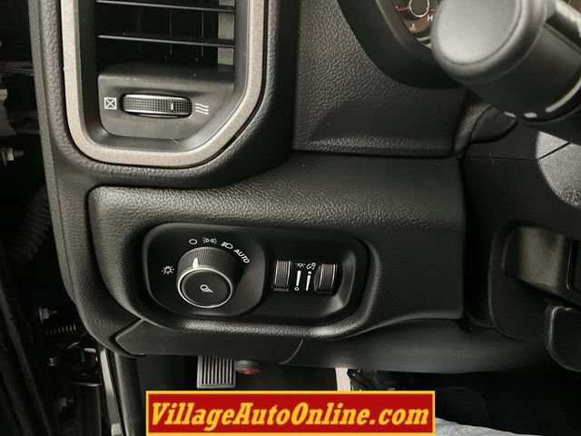 Used 2019 RAM 2500 Tradesman AWD/4WD image 25