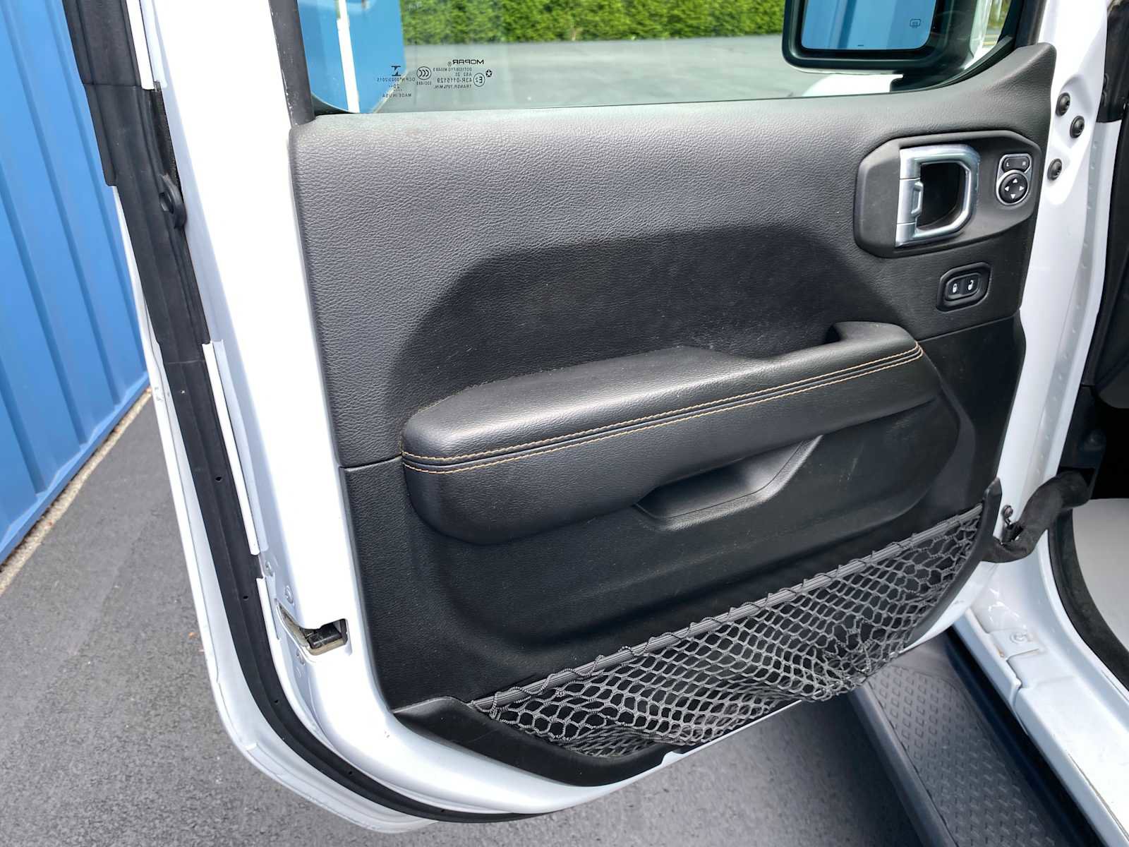 Used 2021 Jeep Gladiator Overland image 32