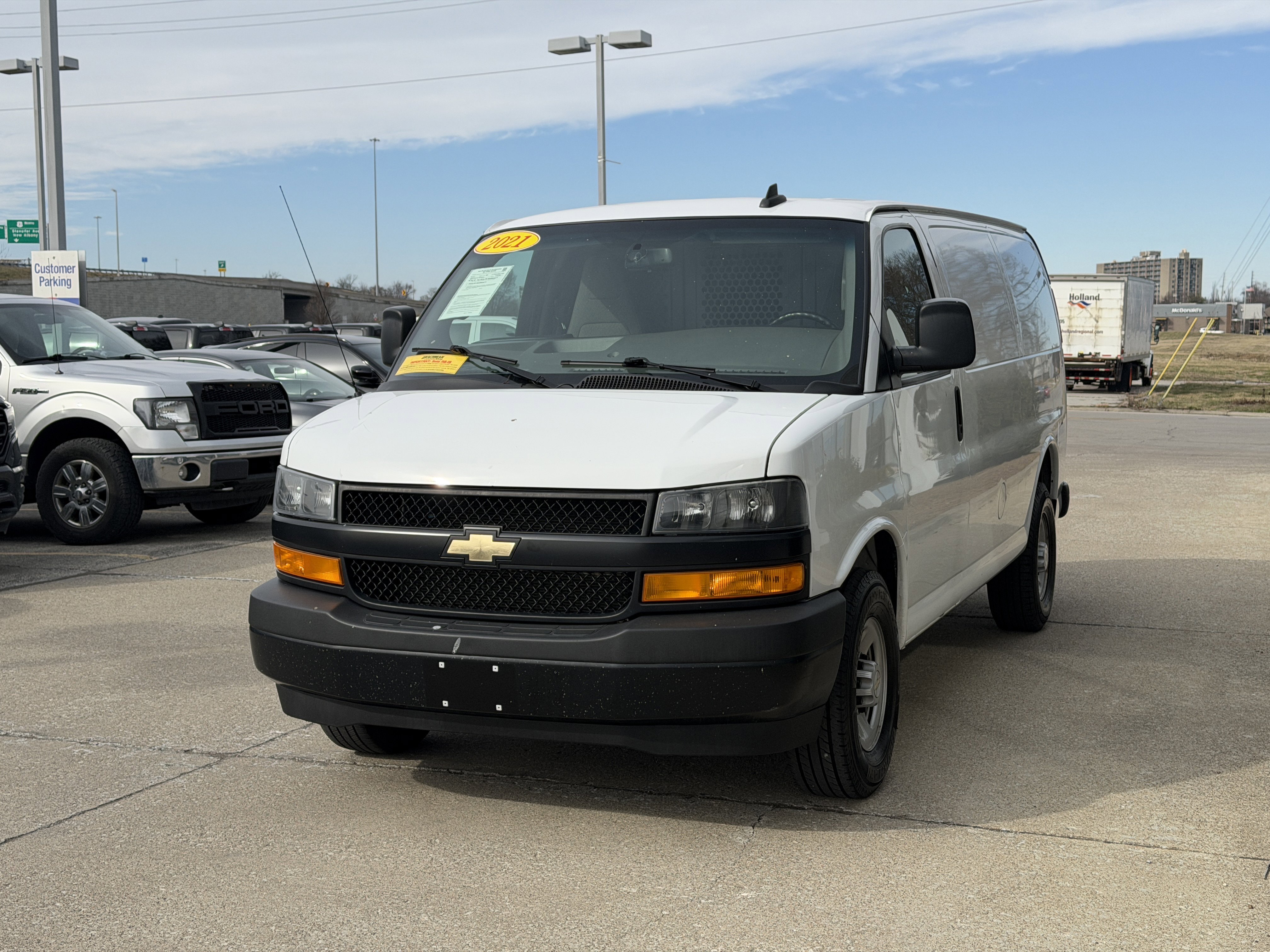 Used 2021 Chevrolet Express 2500 w/ Driver Convenience Package image 12