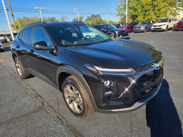 Used 2024 Chevrolet Trax LT