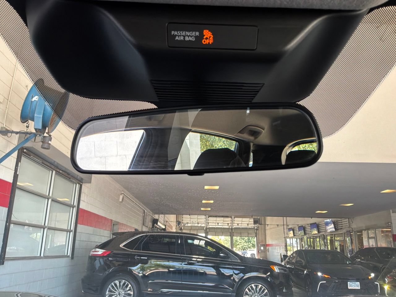 Used 2026 Nissan Kicks SR FWD image 19