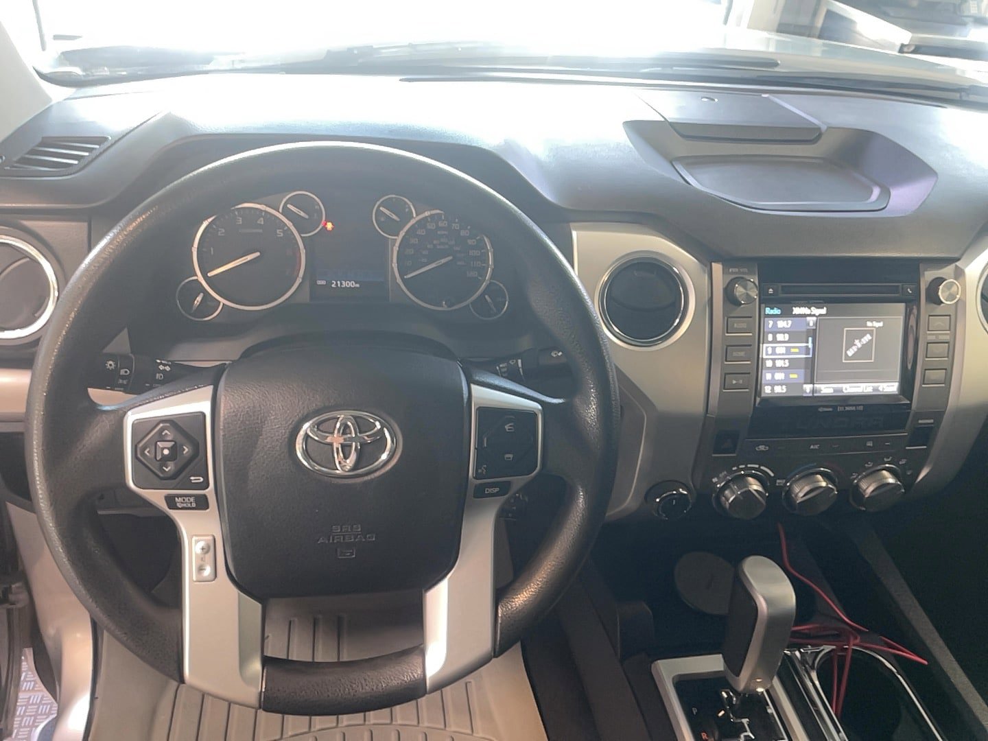 Used 2016 Toyota Tundra SR5 w/ TRD Off Road Package image 10
