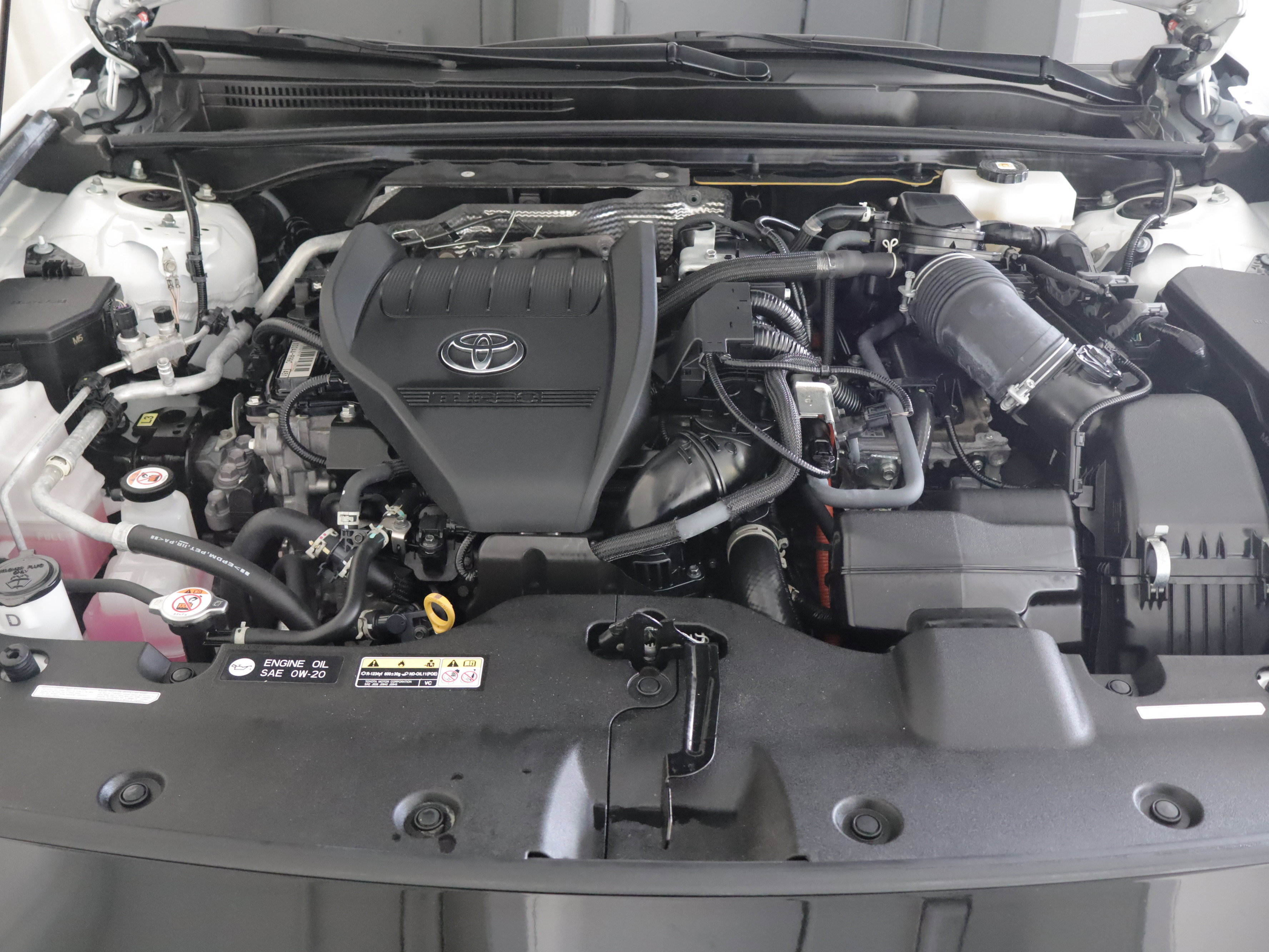 Used 2024 Toyota Crown Platinum AWD/4WD image 30