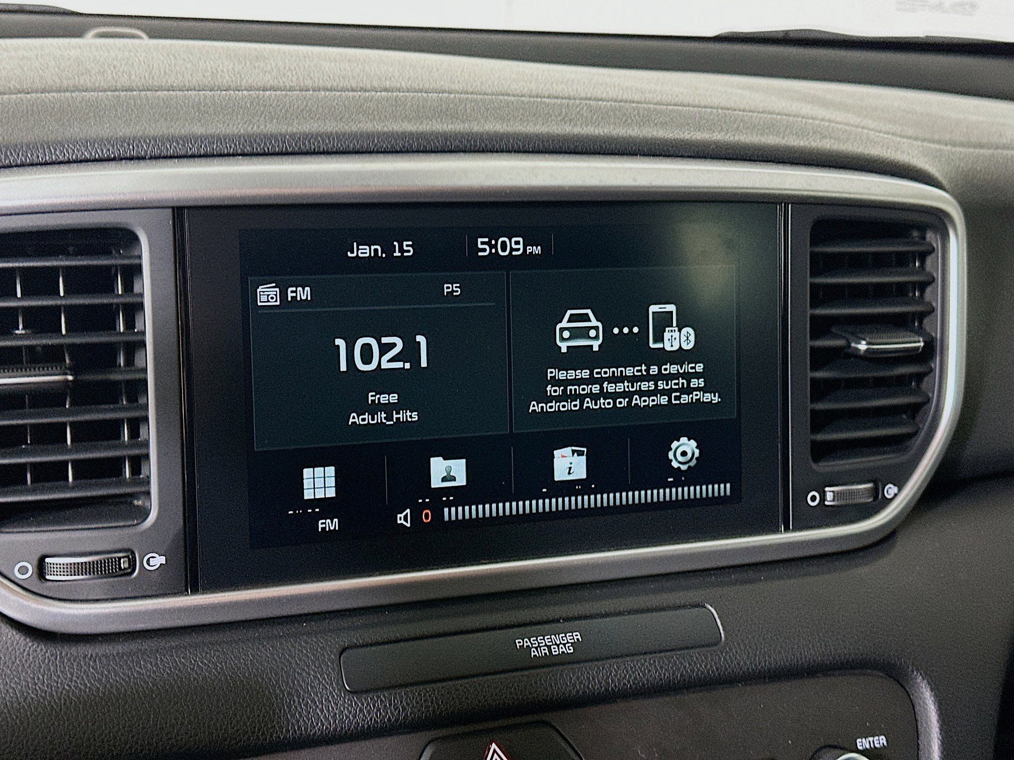 Used 2022 Kia Sportage LX image 19