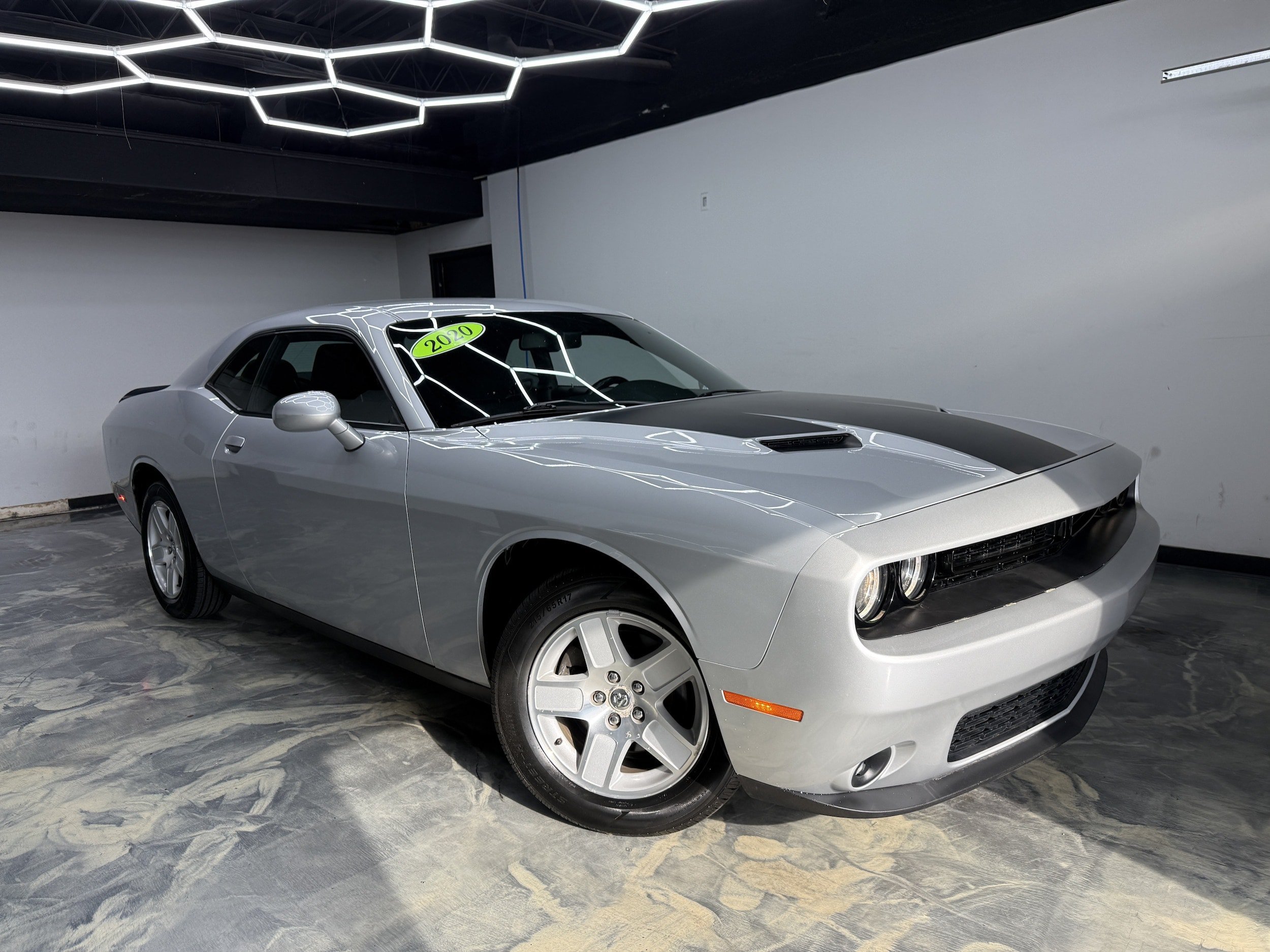 Used 2020 Dodge Challenger SXT w/ Blacktop Package RWD image 4