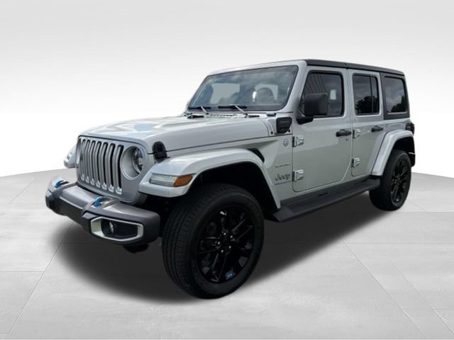Used 2023 Jeep Wrangler Unlimited Sahara w/ Cold Weather Group AWD/4WD image 10