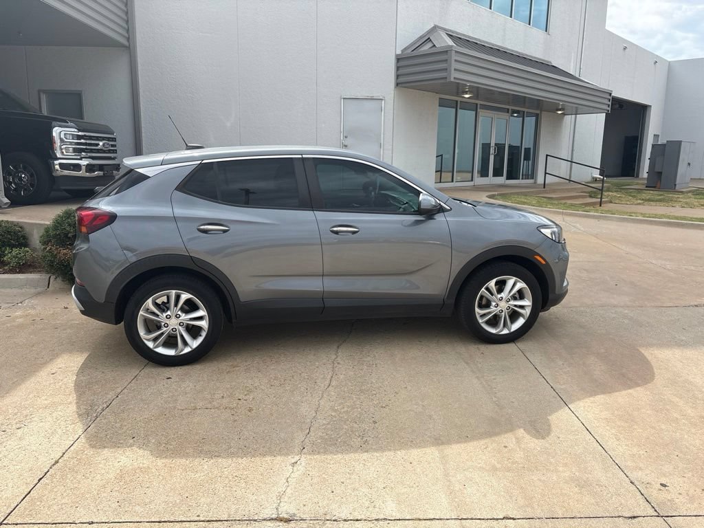 Used 2021 Buick Encore GX Preferred FWD image 3