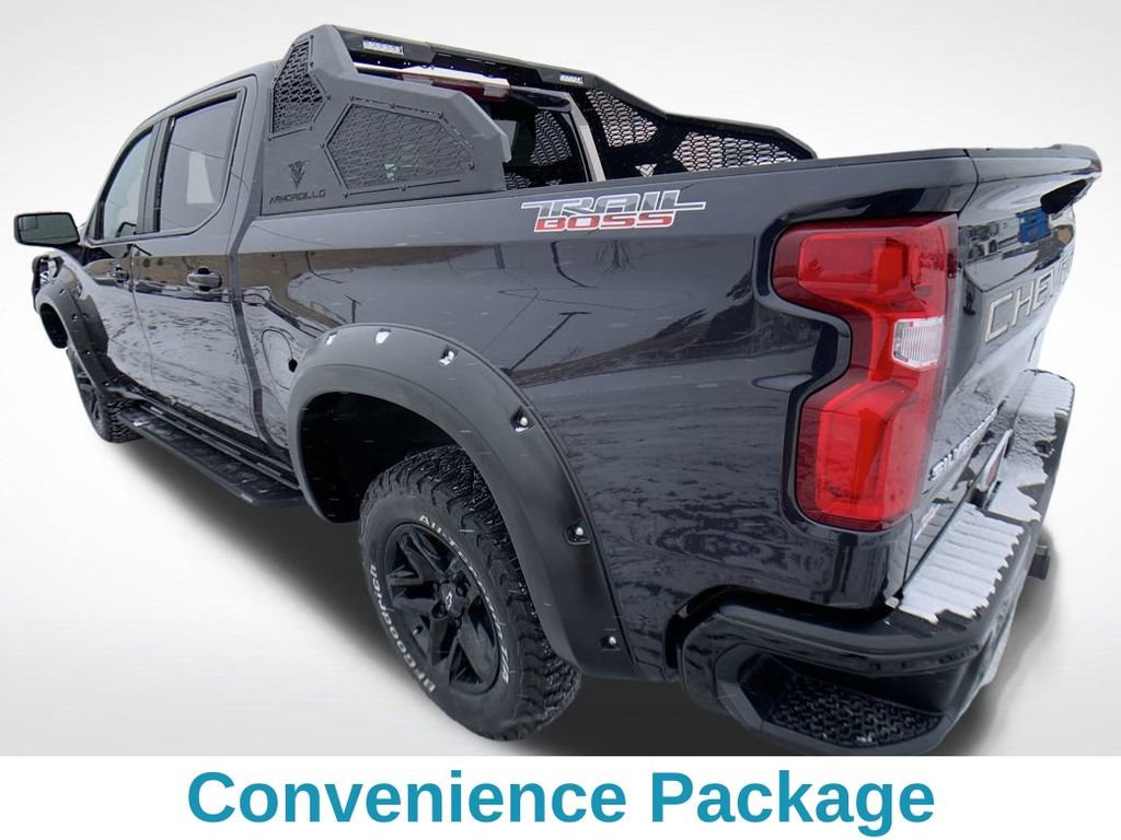 Used 2024 Chevrolet Silverado 1500 LT Trail Boss w/ Convenience Package II image 4