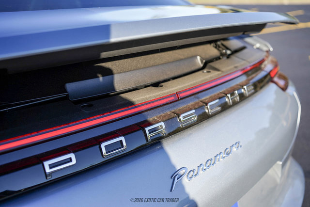 Used 2020 Porsche Panamera RWD image 62