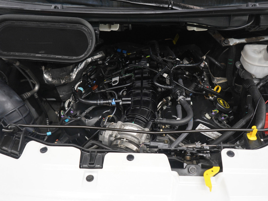 Used 2024 Ford Transit 350 XLT image 28