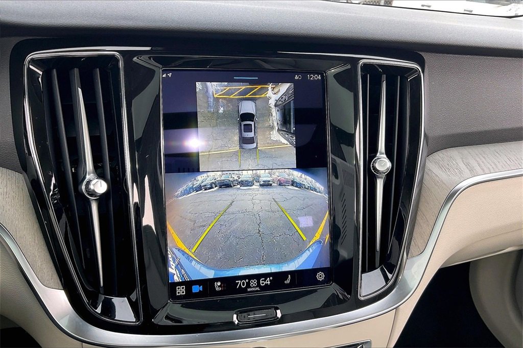 Used 2024 Volvo S60 B5 Plus image 19