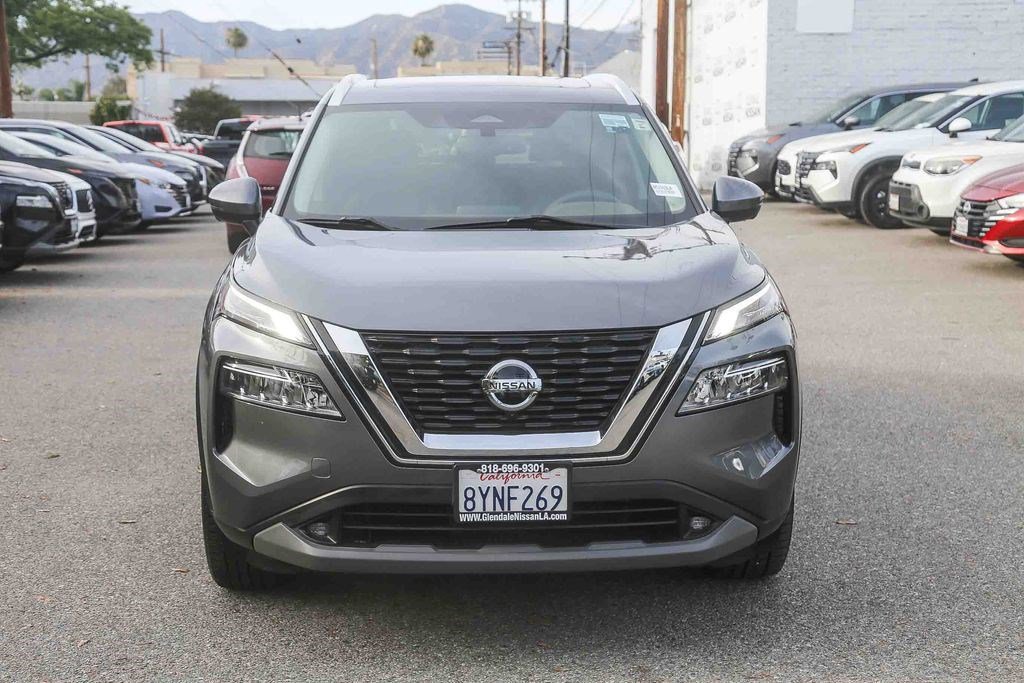 Used 2021 Nissan Rogue SL FWD image 2