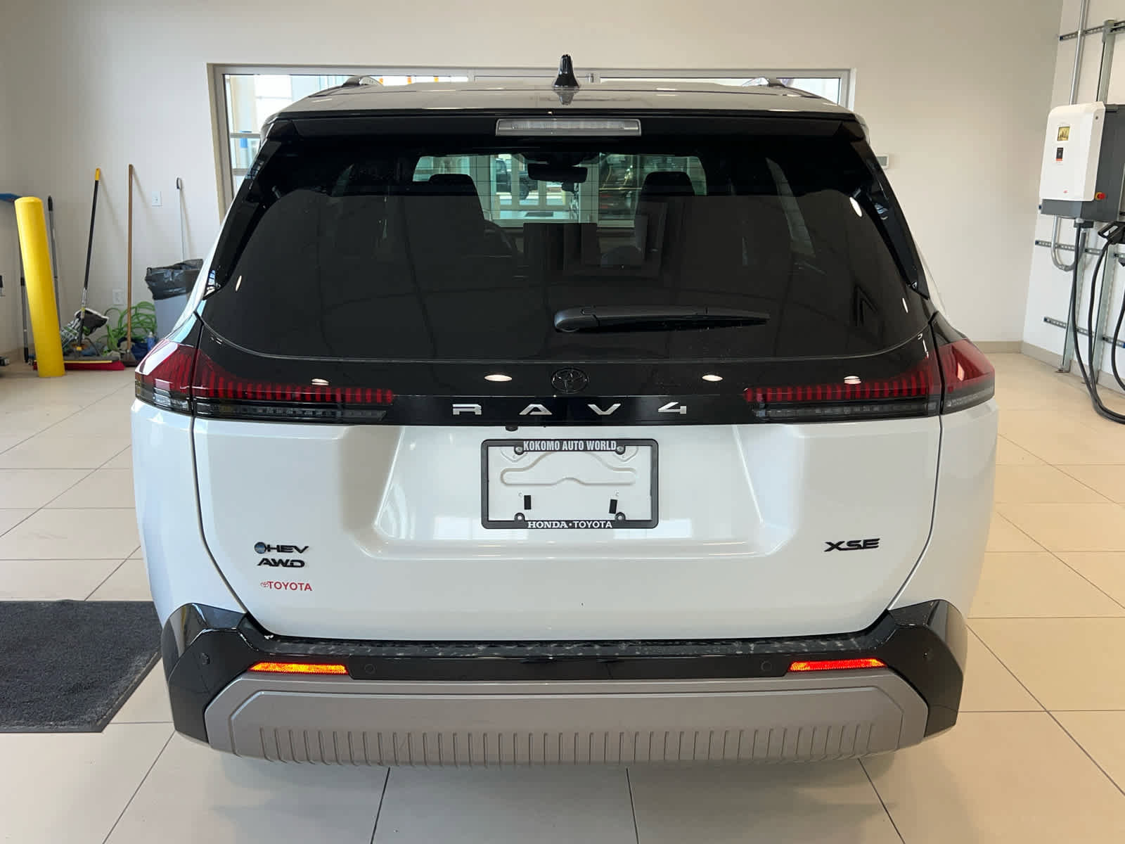 New 2026 Toyota RAV4 XSE w/ Panoramic Sun Roof Package AWD/4WD image 7