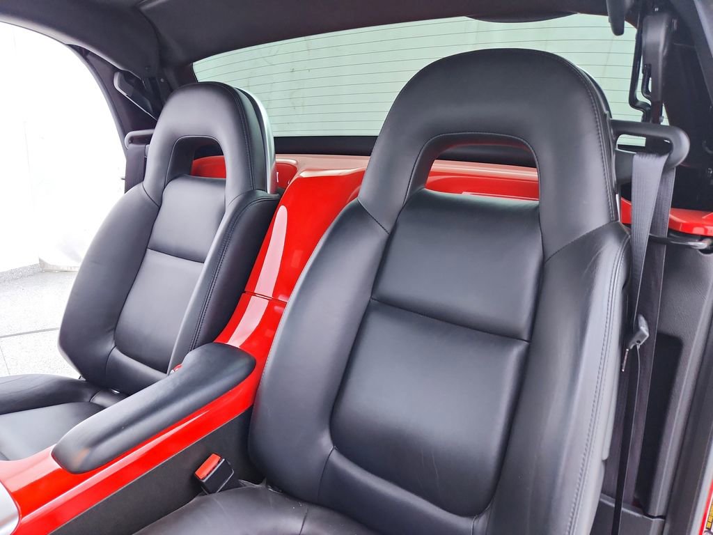 Used 2003 Chevrolet SSR w/ Preferred Equipment Group image 15