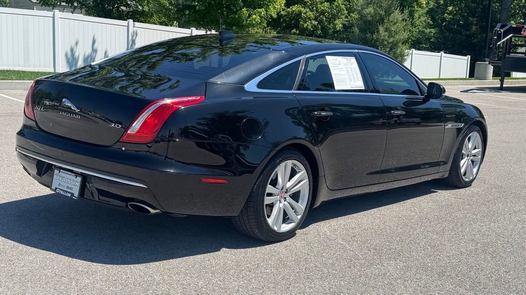 Used 2018 Jaguar XJ L Portfolio RWD image 2