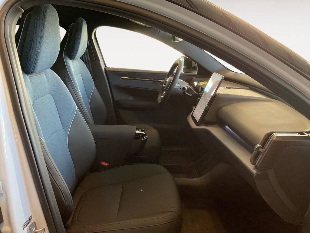 New 2026 Volvo EX30 Cross Country Ultra w/ Protection Package Premier image 15