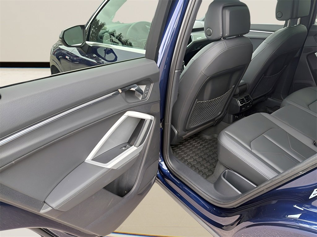 Used 2022 Audi Q3 2.0T Premium Plus w/ Premium Plus Package image 24