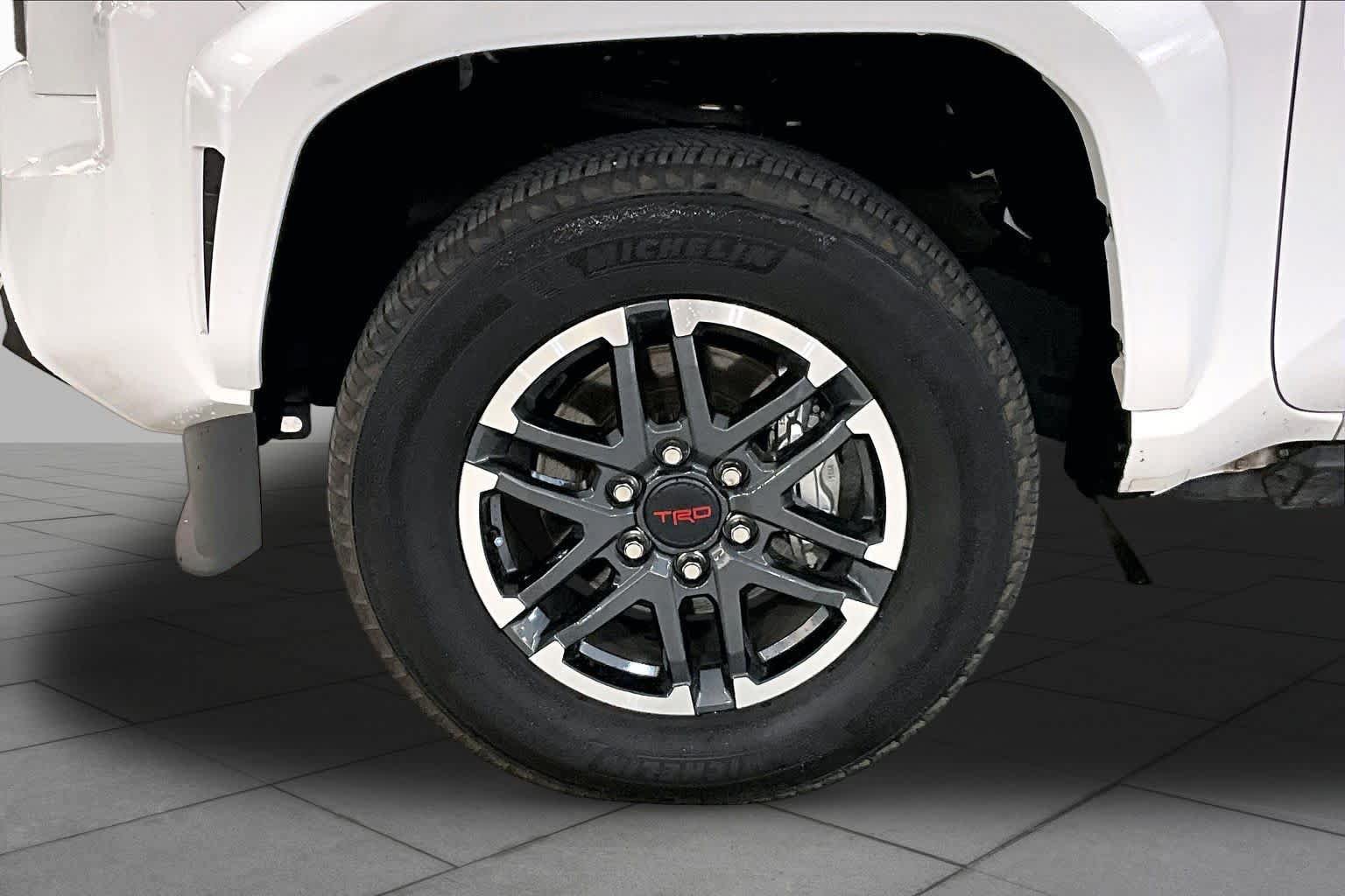 Used 2025 Toyota Tacoma TRD Sport RWD image 11