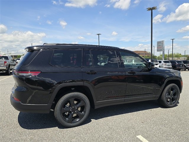 New 2025 Jeep Grand Cherokee L Altitude video 2