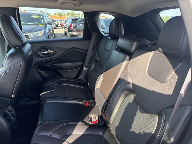 Used 2023 Jeep Cherokee Altitude Lux AWD/4WD image 30