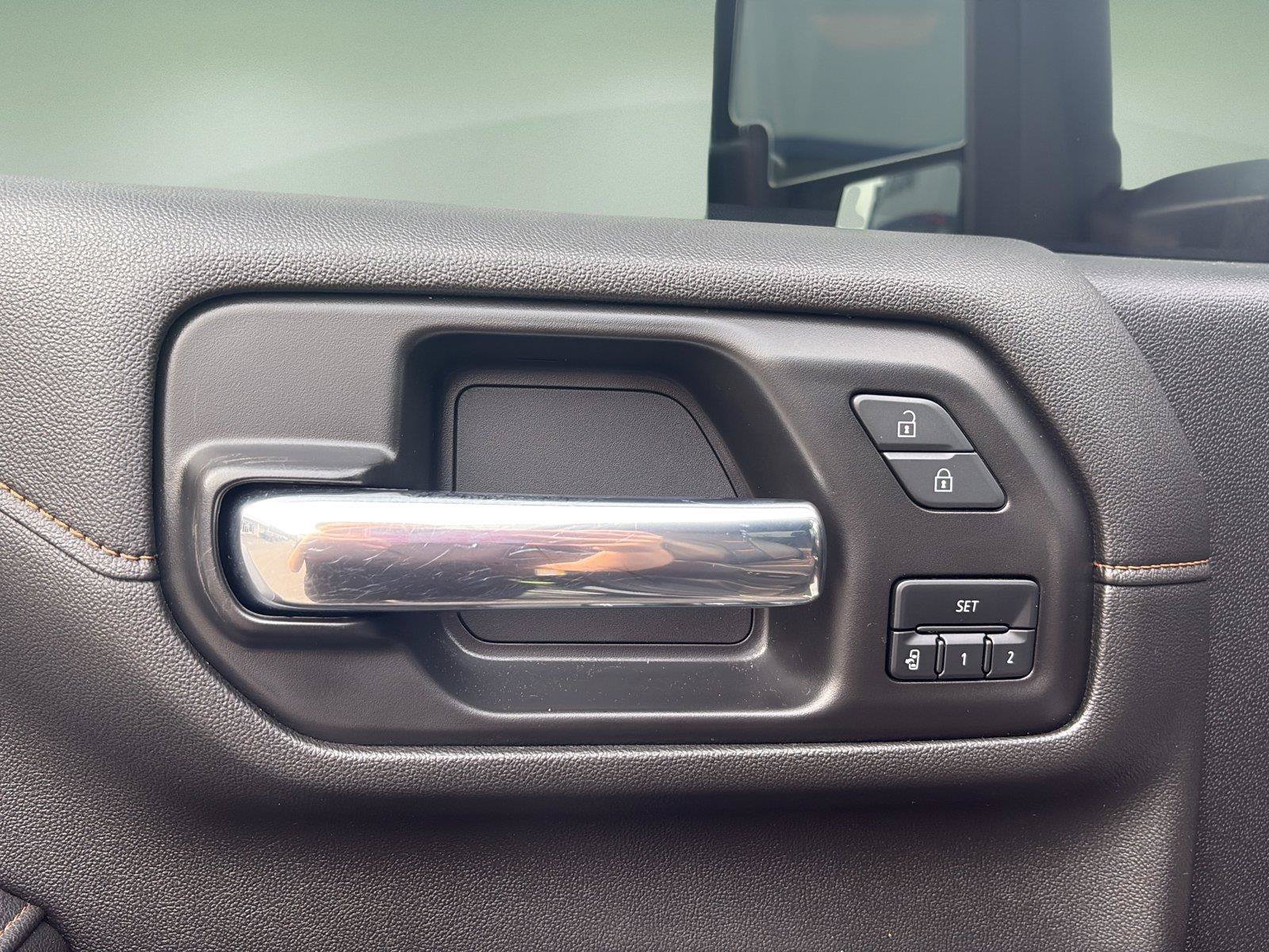 Used 2022 GMC Sierra 2500 AT4 AWD/4WD image 26