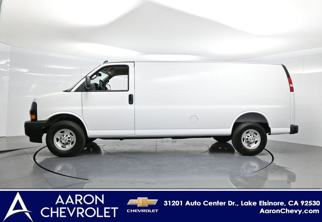 New 2025 Chevrolet Express 3500 Extended w/ Driver Convenience Package image 33