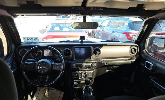 Used 2021 Jeep Gladiator Sport image 10