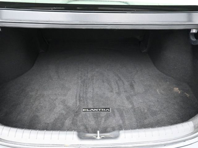 Used 2022 Hyundai Elantra SEL image 25