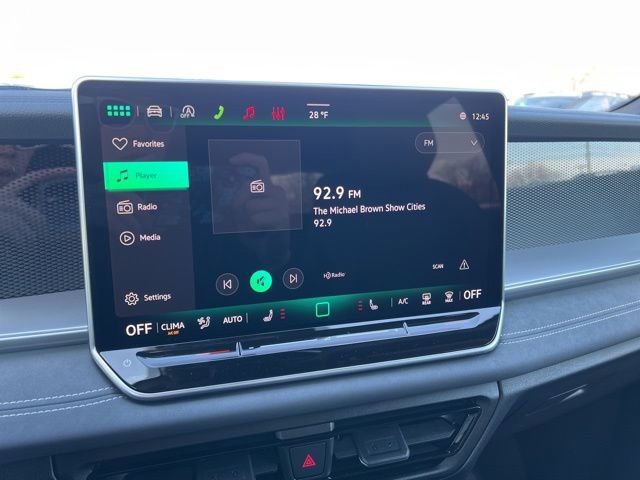 New 2026 Volkswagen Tiguan SE R-Line image 17