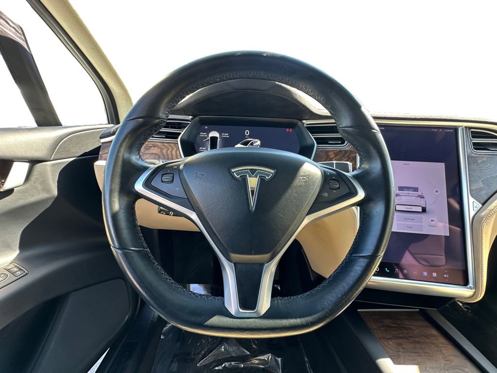 Used 2017 Tesla Model X 90D image 12