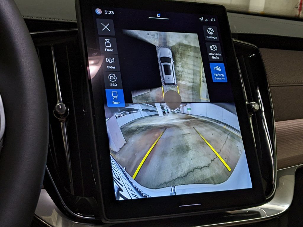 New 2026 Volvo XC90 B6 Ultra w/ Protection Package Premier AWD/4WD image 17