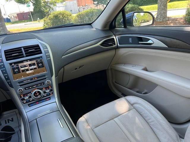 Used 2017 Lincoln MKZ Reserve AWD/4WD image 29