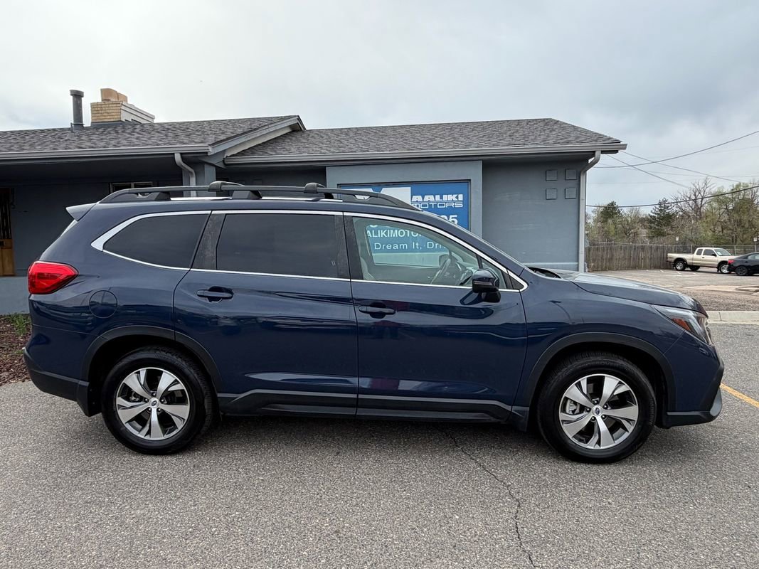 Used 2023 Subaru Ascent Premium w/ Convenience Package image 11