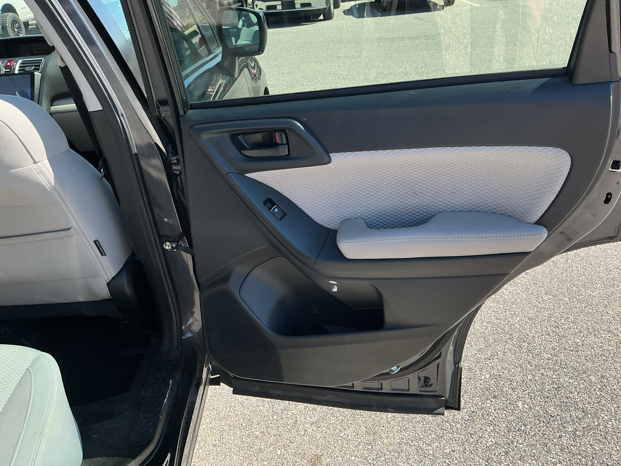 Used 2018 Subaru Forester 2.5i Premium AWD/4WD image 21