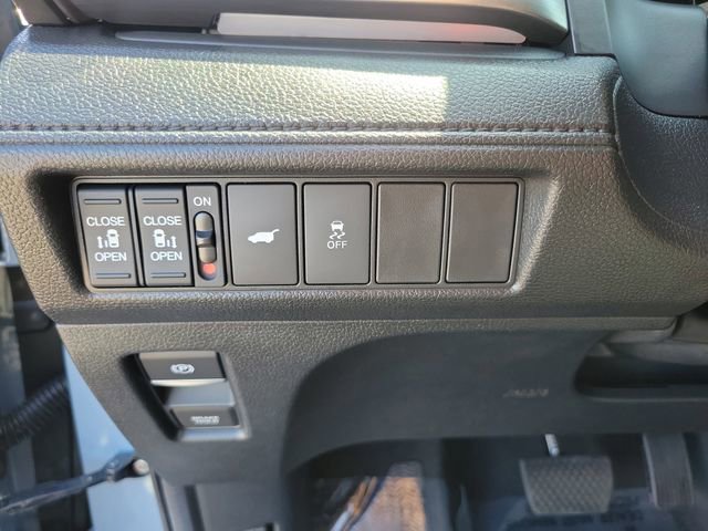 Used 2025 Honda Odyssey Sport-L image 22