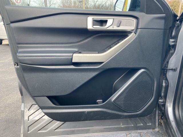 Used 2023 Ford Explorer Limited image 20