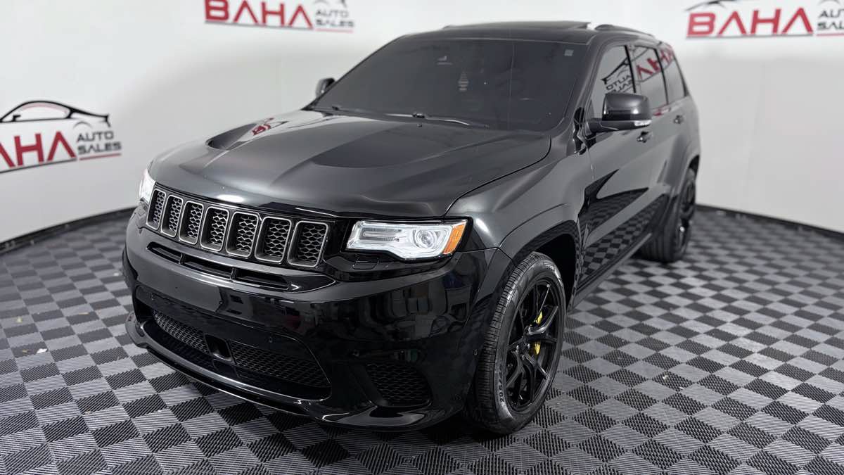 Used 2018 Jeep Grand Cherokee Trackhawk w/ Trailer Tow Group IV AWD/4WD image 2
