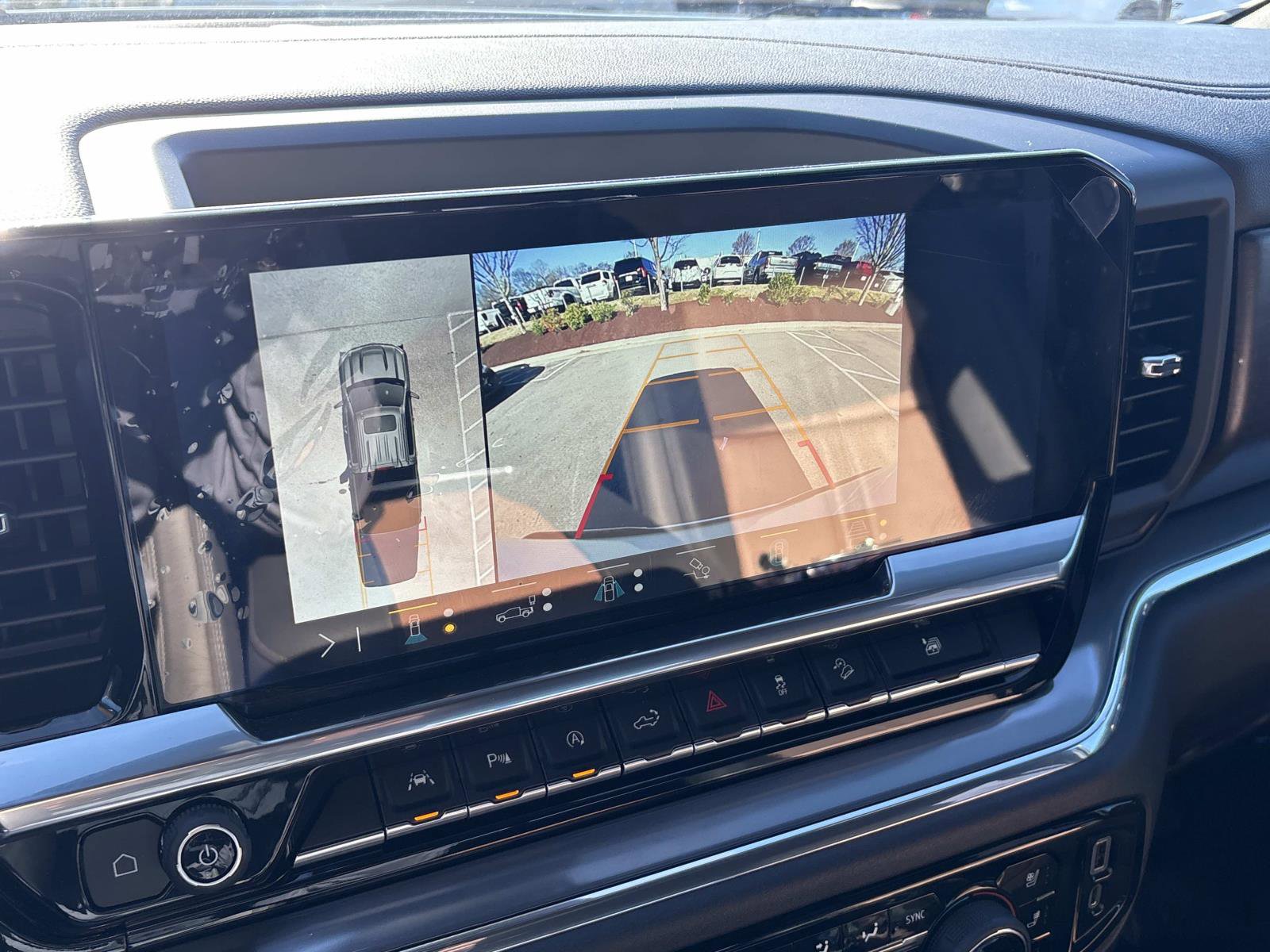 Used 2023 Chevrolet Silverado 1500 High Country w/ Technology Package image 22