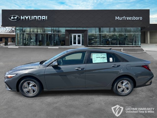 New 2026 Hyundai Elantra SE FWD image 8